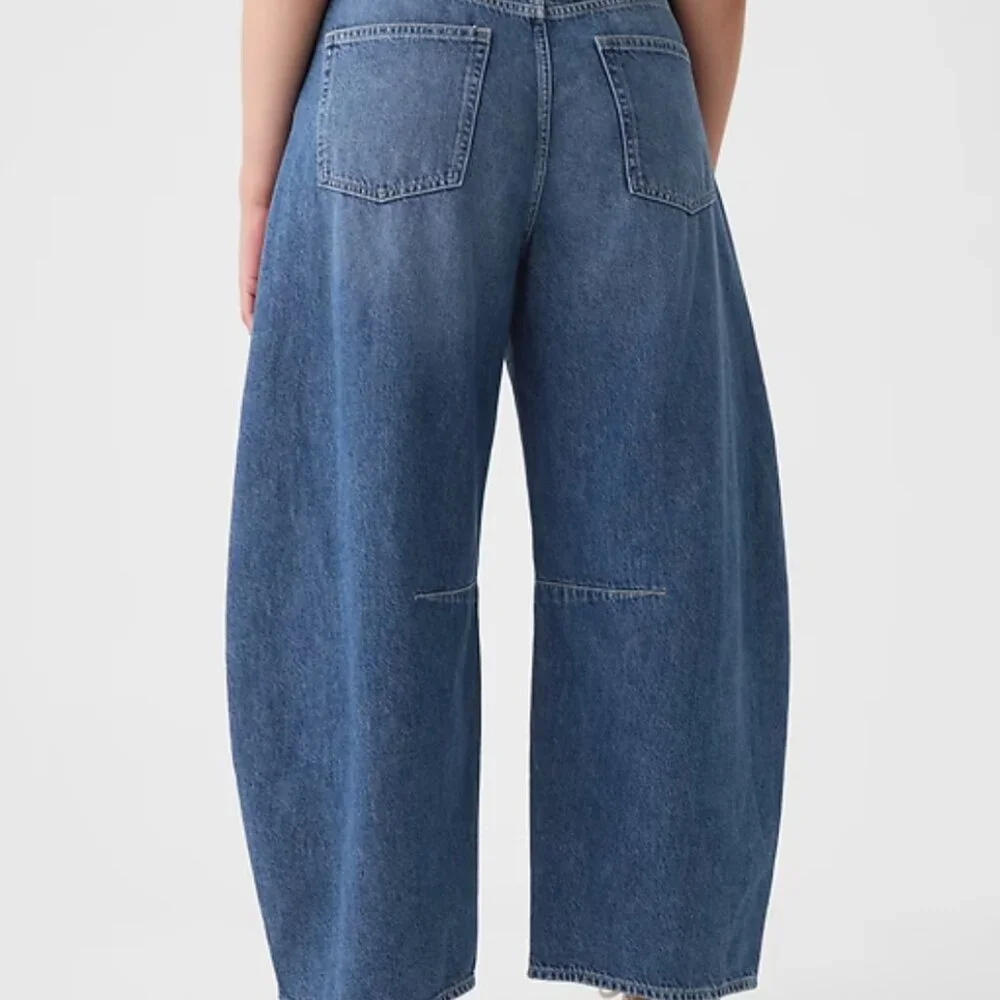 Gap High Rise Horseshoe Jeans - Picture 2 of 7